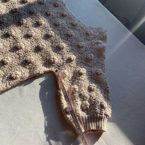 Crochet 🧶 macramé 3/4 sleeves handmade off white sweater size S - Picture 9 of 12